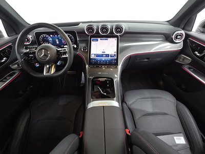 2025 Mercedes-BENZ GLC photo 5