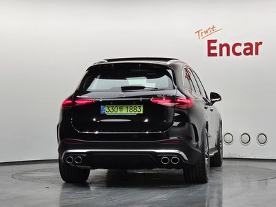 2025 Mercedes-BENZ GLC photo 3