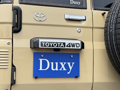 2025 Toyota LAND CRUISER 70 — миниатюра 38
