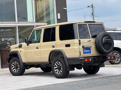 2025 Toyota LAND CRUISER 70 — миниатюра 32
