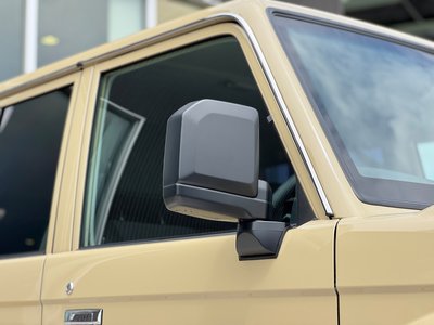 2025 Toyota LAND CRUISER 70 — миниатюра 25