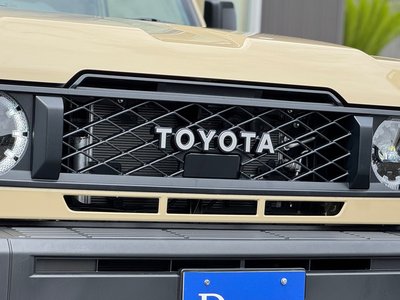 2025 Toyota LAND CRUISER 70 — миниатюра 19