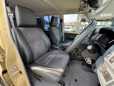 2025 Toyota LAND CRUISER 70 — миниатюра 44