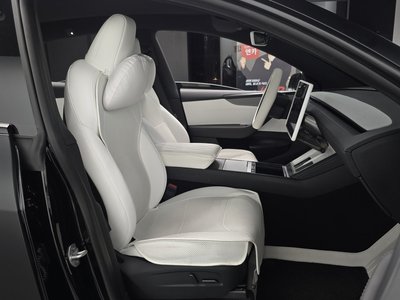 2026 Tesla MODEL Y — миниатюра 17