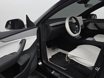2026 Tesla MODEL Y — миниатюра 13