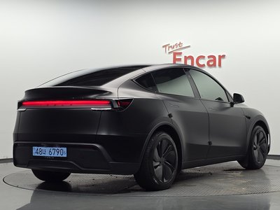 2026 Tesla MODEL Y — фото 3