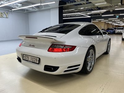 PORSCHE 911 - 5