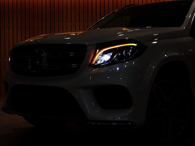 MERCEDES-BENZ GLS - 10