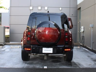 LAND ROVER DEFENDER - 8