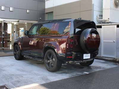 LAND ROVER DEFENDER - 9