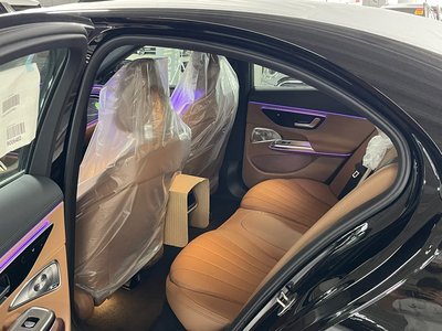 MERCEDES-BENZ E-CLASS - 8
