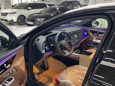MERCEDES-BENZ E-CLASS - 9