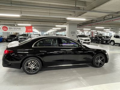 MERCEDES-BENZ E-CLASS - 3