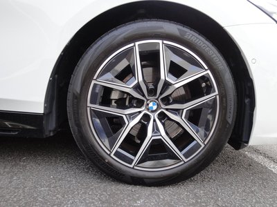 صورة 7 لـ 2024 BMW 5 SERIES