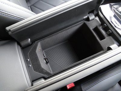 صورة مصغرة 15 لـ 2024 BMW 5 SERIES