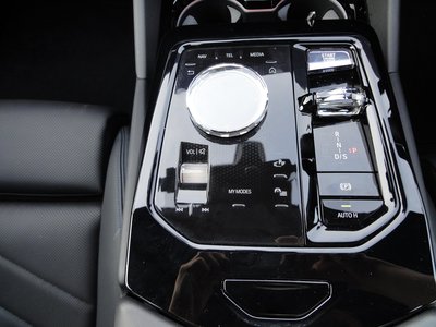 صورة مصغرة 13 لـ 2024 BMW 5 SERIES