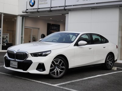 صورة 1 لـ 2024 BMW 5 SERIES