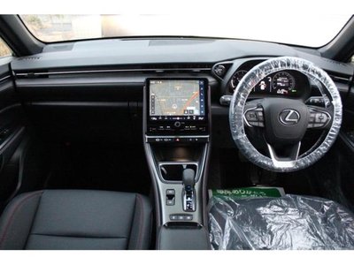 2025 Lexus LBX thumbnail 12