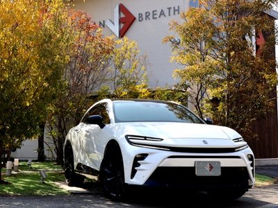 TOYOTA CROWN SPORT - 1