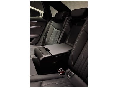 AUDI A6 - 7