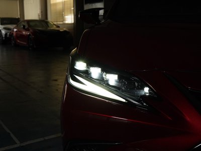 صورة 7 لـ 2024 Lexus ES