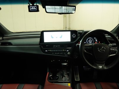 صورة مصغرة 51 لـ 2024 Lexus ES