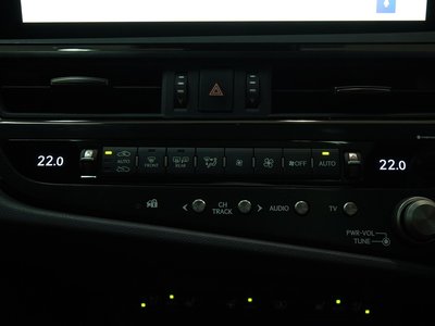صورة مصغرة 58 لـ 2024 Lexus ES