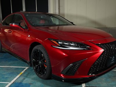 صورة 10 لـ 2024 Lexus ES