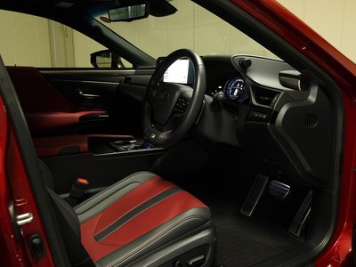 صورة مصغرة 30 لـ 2024 Lexus ES