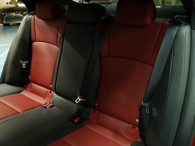 صورة مصغرة 43 لـ 2024 Lexus ES