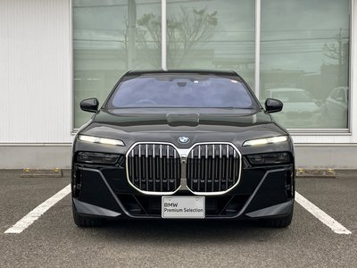 BMW 7 SERIES - 8