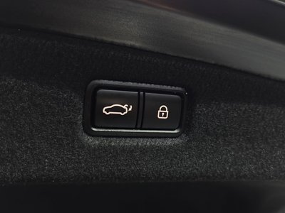 2021 Genesis G90 — миниатюра 26