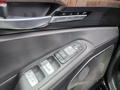 2021 Genesis G90 — миниатюра 29