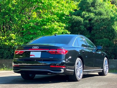 AUDI A8 - 5
