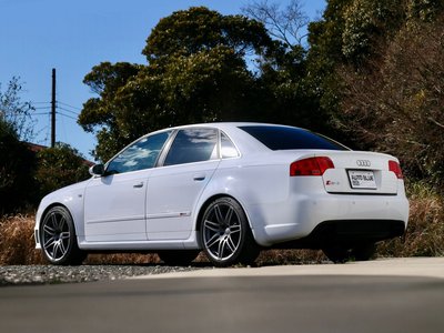 AUDI RS4 - 4
