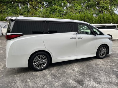 TOYOTA ALPHARD - 4