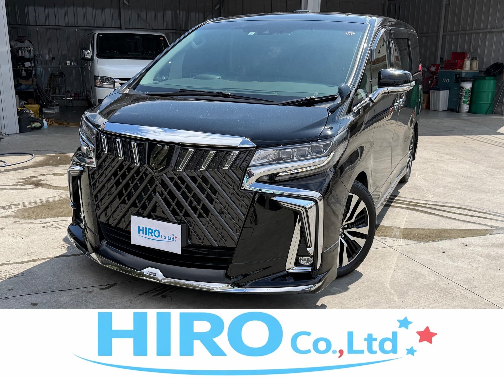 TOYOTA ALPHARD - View 1