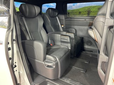 TOYOTA VELLFIRE - 9