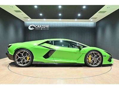 LAMBORGHINI REVUELTO - 10
