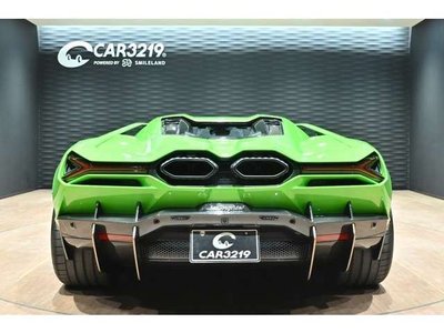 LAMBORGHINI REVUELTO - 7