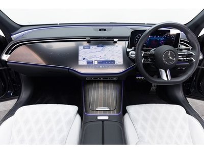 MERCEDES-BENZ E-CLASS - 2