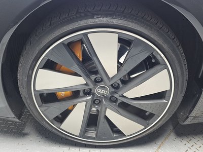 صورة 6 لـ 2022 AUDI E-TRON GT