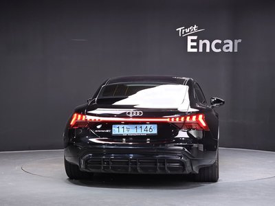 صورة 4 لـ 2022 AUDI E-TRON GT