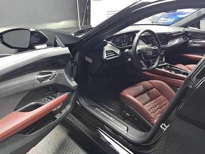 2022 AUDI E-TRON GT 缩略图 13