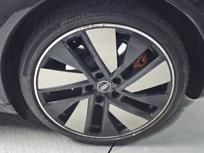صورة 8 لـ 2022 AUDI E-TRON GT