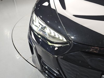 صورة 9 لـ 2022 AUDI E-TRON GT