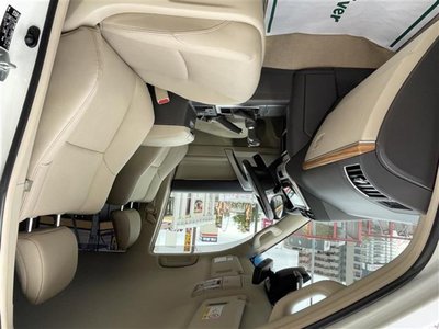 TOYOTA LAND CRUISER PRADO - 8