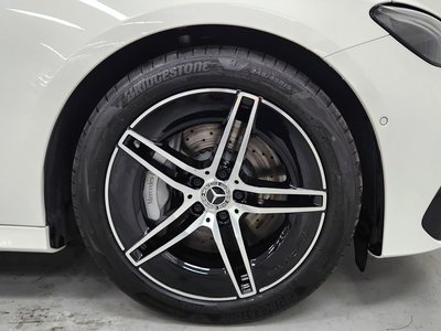 MERCEDES-BENZ E-CLASS - 6