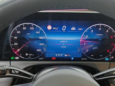 MERCEDES-BENZ E-CLASS - 8