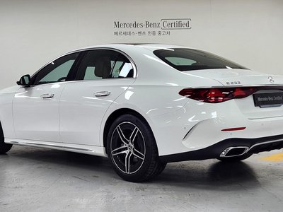 MERCEDES-BENZ E-CLASS - 4